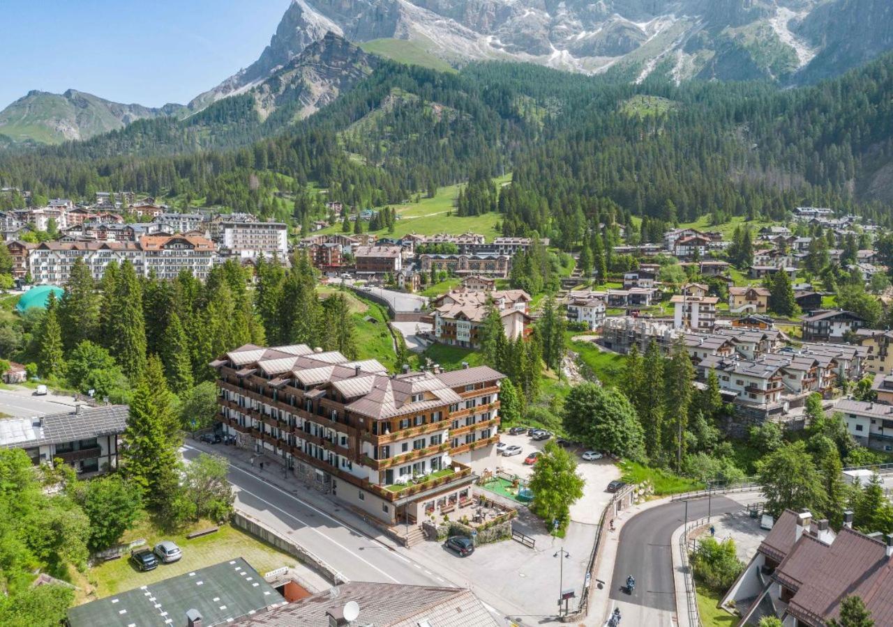 Hotel Colfosco San Martino Di Castrozza Extérieur photo